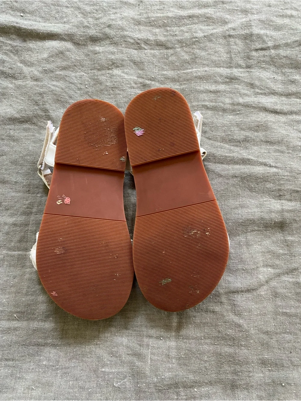 Felix & Flora Girls' White Floral Strap Sandals